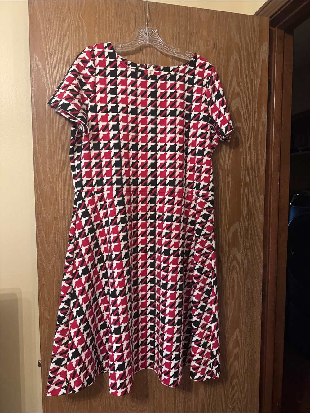 Talbots woman size x EUC Women's Red & Black Houndstooth Fit-and-Flare Dress